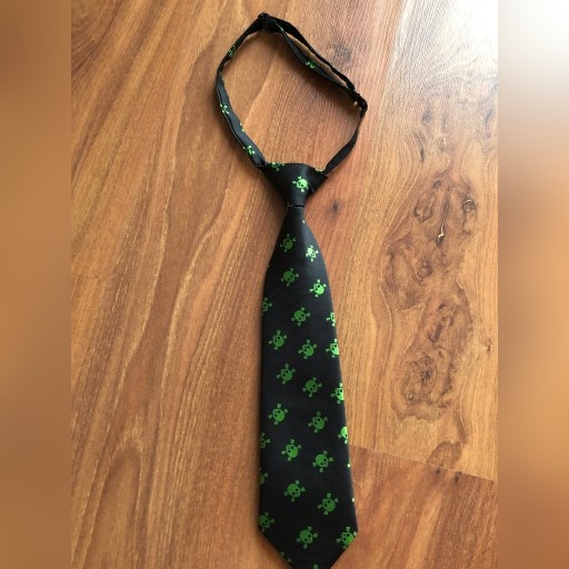 Zdjęcie oferty: Krawat chłopięcy w czachy