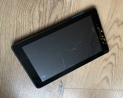 Zdjęcie oferty: Tablet Lenovo TB-7104L