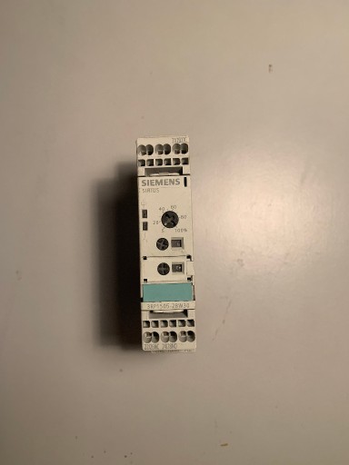 Zdjęcie oferty: SIEMENS SIRIUS przekaźnik czasowy 3RP1505-2BW30