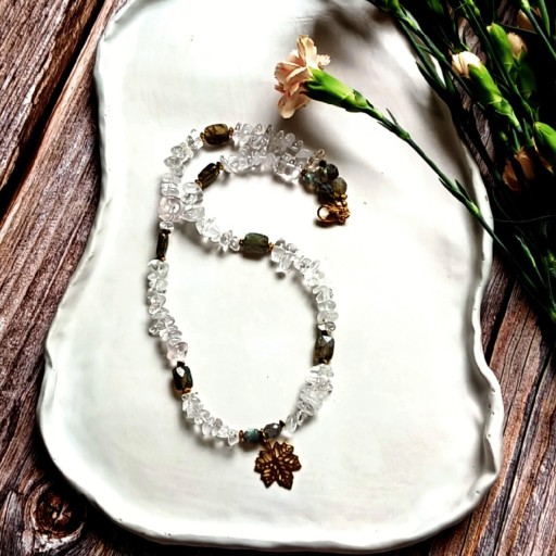 Zdjęcie oferty: Naszyjnik z Kryształu Górskiego i Labradorytu