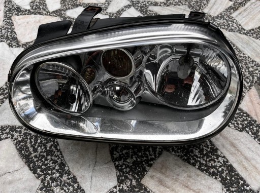 Zdjęcie oferty: Lampa lewy przód volkswagen Golf 4 Hella