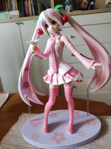 Zdjęcie oferty: Figurka Anime Hatsune Miku Vocaloid Sakura