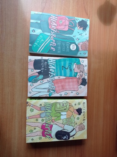 Zdjęcie oferty: Trzy komiksy z serii "Heartstopper" Alice Oseman.