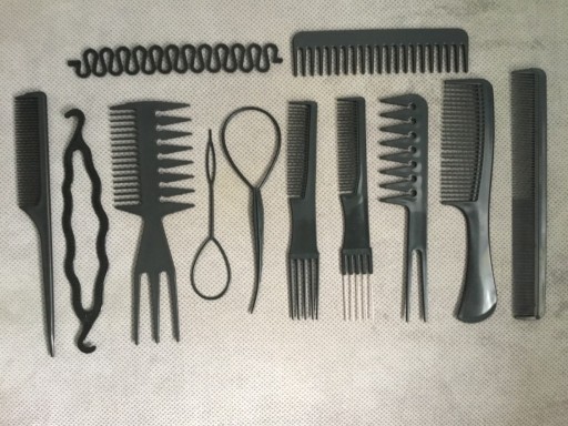 Zdjęcie oferty: Zestaw grzebyków i akcesoriów do włosów 