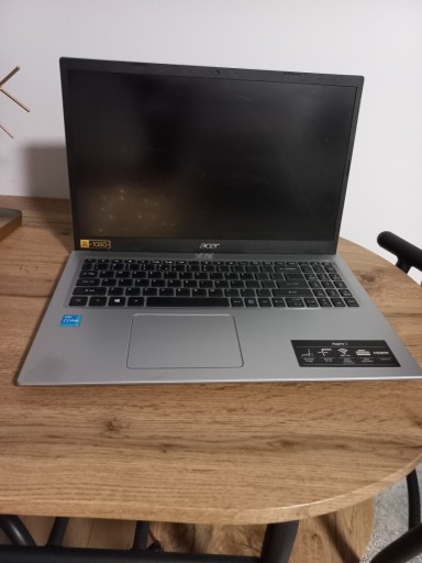 Zdjęcie oferty: Laptop acer, prawie jak nowy