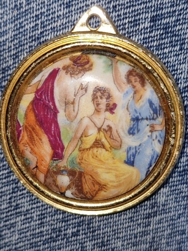 Zdjęcie oferty: Antyk Medalik porcelana ręcznie malowany
