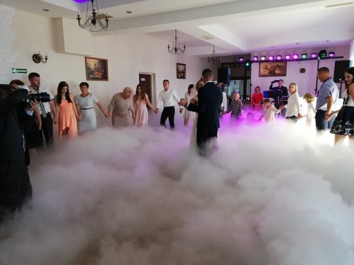 Zdjęcie oferty: Ciężki dym na wesele, Taniec w chmurach, Atrakcje 