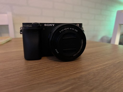 Zdjęcie oferty: Sony A6400 + 16-55 z Fakturą VAT - 1681 zdjęć