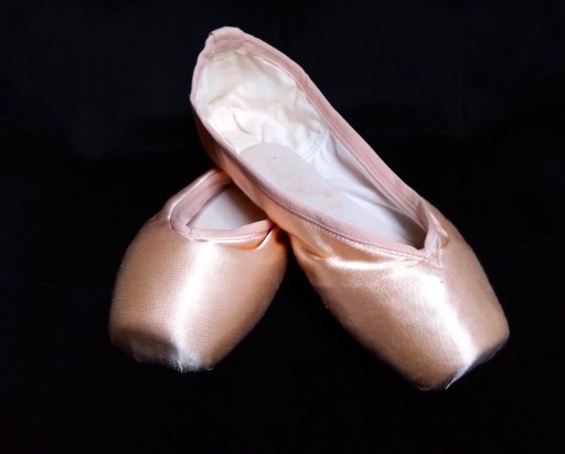 Zdjęcie oferty: Puenty różowe do baletu nowe