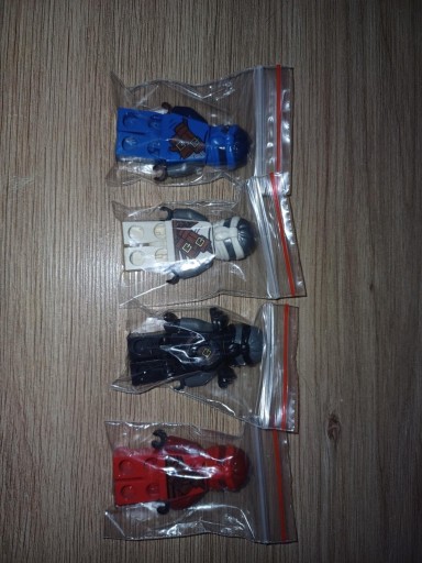 Zdjęcie oferty: Kai, Jay, Cole, Zane Honor Robe