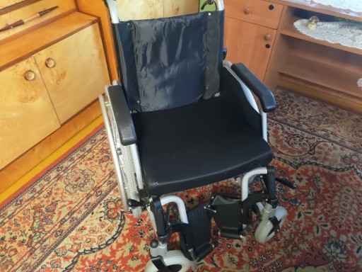 Zdjęcie oferty: Wózek inwalidzki VITEA CARE MDH 4