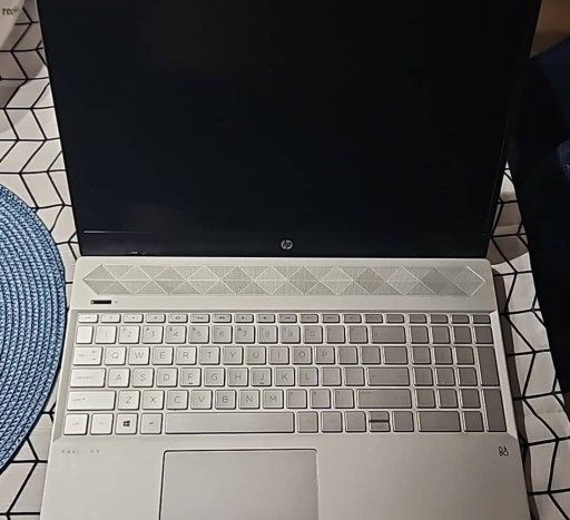 Zdjęcie oferty: Laptop HP pavilion ekran dotykowy, jak nowy SSD