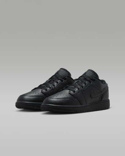 Zdjęcie oferty: Buty Nike Air Jordan 1 low GS triple black 38.5