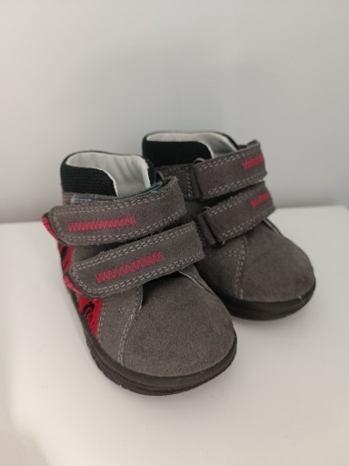 Zdjęcie oferty: Buty jesienne Bartek 19