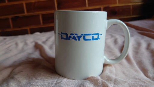 Zdjęcie oferty: Biały kubek ceramiczny z logo Dayco