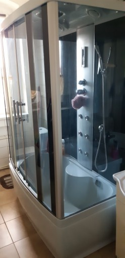 Zdjęcie oferty: Kabina prysznicowa z hydromasażem 