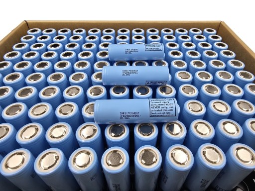 Zdjęcie oferty: Fabrycznie nowe ogniwa LG M58T INR21700-M58T 5800mAh 12,5A