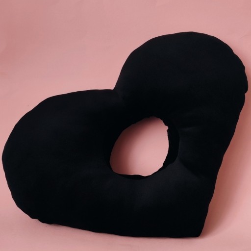 Zdjęcie oferty: Poduszka do przekłuwania uszu i spania do piercingu donut czarny miekka