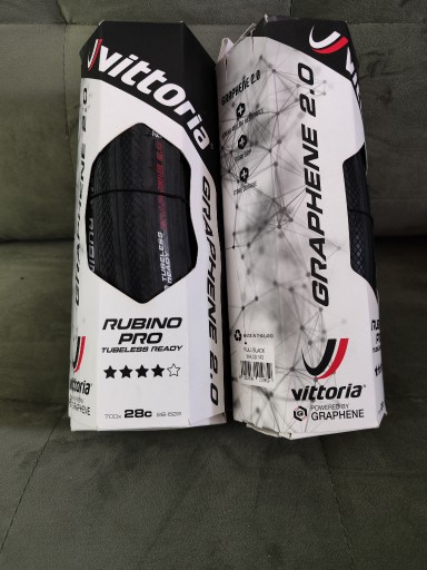 Zdjęcie oferty: Victtoria Graphene 2.0 Rubino Pro TBL700x28c 2szt.