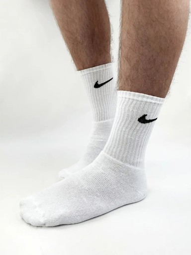Zdjęcie oferty: Wysokie skarpety Nike białe 3 pary 