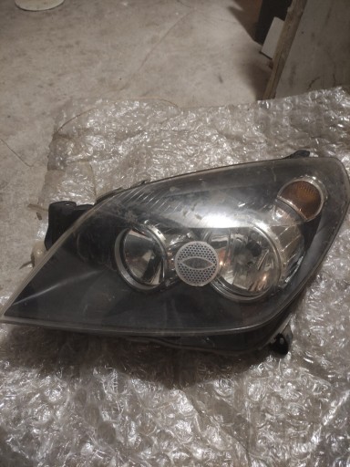 Zdjęcie oferty: Lampa przednia lewa Opel Astra h anglik