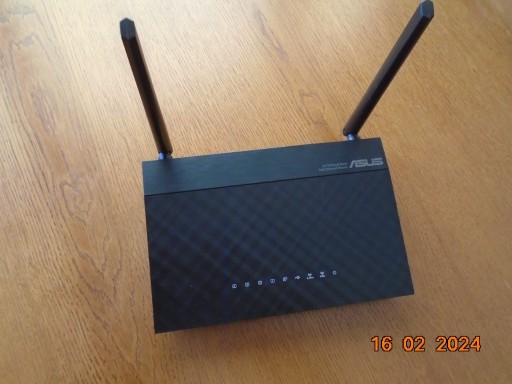 Zdjęcie oferty: Router ASUS RT-AC750