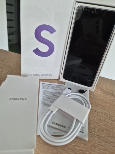 Zdjęcie oferty: Samsung Galaxy S21 FE 128GB 5G 6.4" SMG990 DualSIM