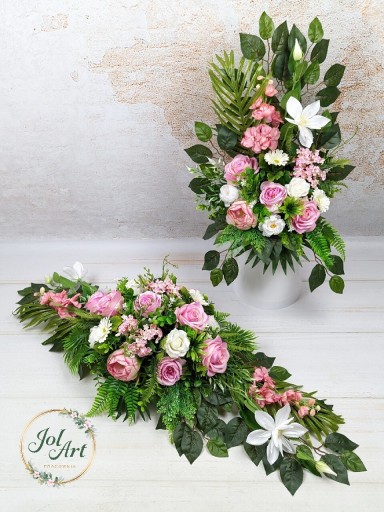 Zdjęcie oferty: Kwiaty cmentarz stroik komplet wiązanka dekoracja