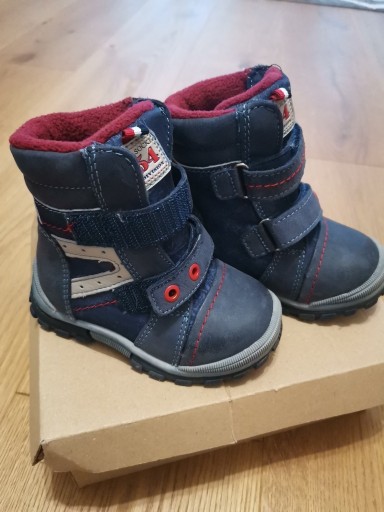 Zdjęcie oferty: NOWE buty zimowe Lasocki rozm. 20