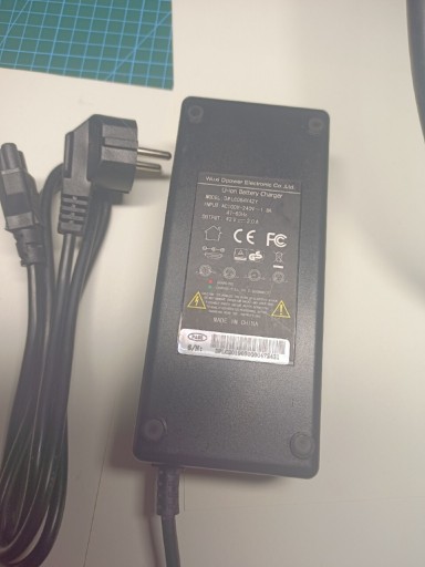 Zdjęcie oferty: Ładowarka do akumulatora  Li-ion 10s 2A 42V