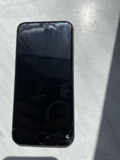 Zdjęcie oferty: iPhone 8 black 64 gb bez blokad