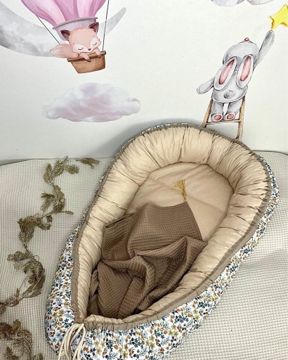 Zdjęcie oferty: Kokon niemowlęcy z materacykiem i poduszką
