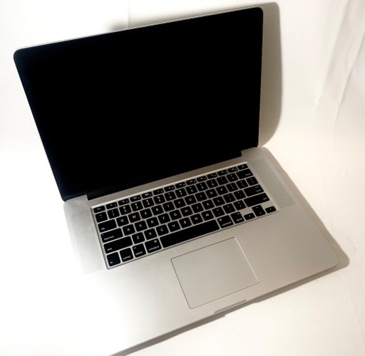 Zdjęcie oferty: Apple MacBook Pro 15' (Mid 2015) ze Stanów Zj.
