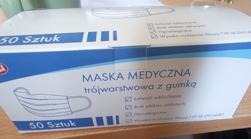 Zdjęcie oferty: Maski medyczne trójwarstwowe z gumką 50 sztuk