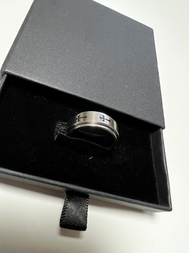 Zdjęcie oferty: Stylowy Sygnet pierścień vintage unisex