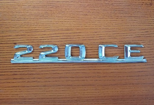 Zdjęcie oferty: Emblemat na klapę w124 znaczek 220ce coupe cabrio