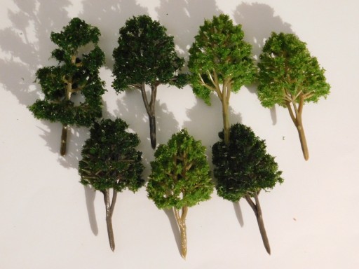 Zdjęcie oferty: Zestaw 7 drzewek 7,5-8 cm (1)