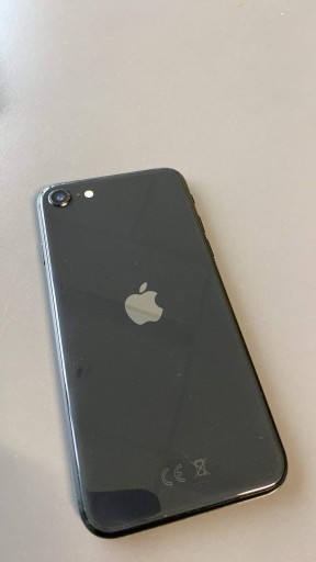 Zdjęcie oferty: iPhone SE 2020 128GB używany z nową baterią