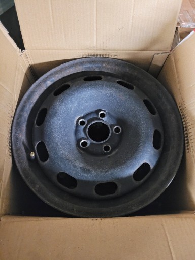 Zdjęcie oferty: 4szt Felgi stalowe 15" cali  5*100 VW 8j FT38