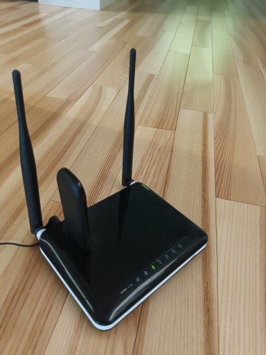 Zdjęcie oferty: Router mobilny i modem DWR-116 3G 4G LTE na kartę 