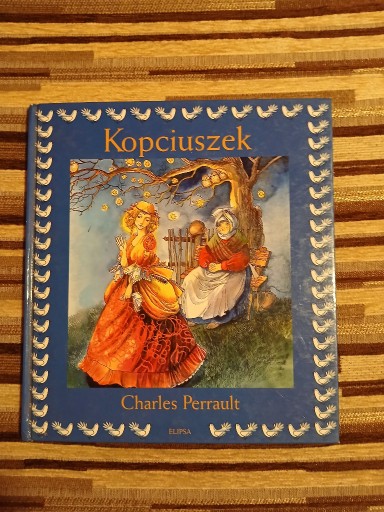 Zdjęcie oferty: Książka " Kopciuszek"