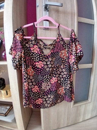 Zdjęcie oferty: Bluzeczka Atmosphere r.38