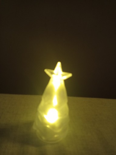 Zdjęcie oferty: Lampka choinka świecáca