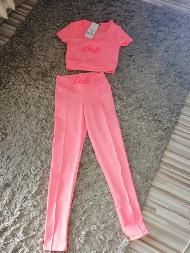 Zdjęcie oferty: Komplet top +legginsy 