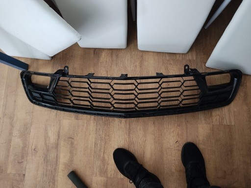 Zdjęcie oferty: Orginalny grill Corvette C7 z06, kratka zderzaka