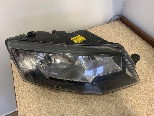 Zdjęcie oferty: LAMPA PRZÓD PRZEDNIA PRAWA OCTAVIA 5E5 5E1941016