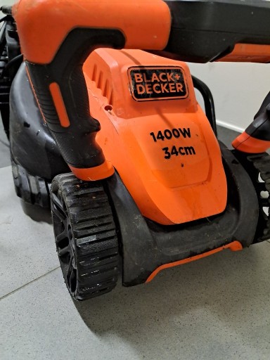 Zdjęcie oferty: Kosiarka Black&Decker 1400W 34cm BEMW461BH