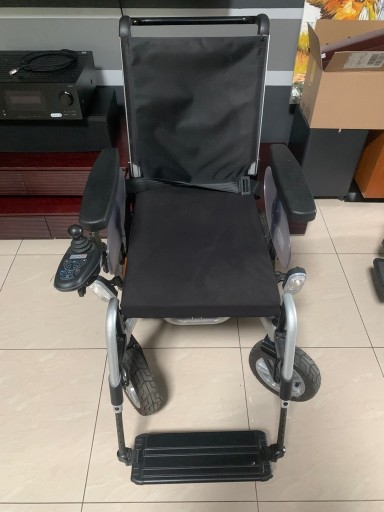 Zdjęcie oferty: Wózek inwalidzki elektryczny meyra iChair mc2