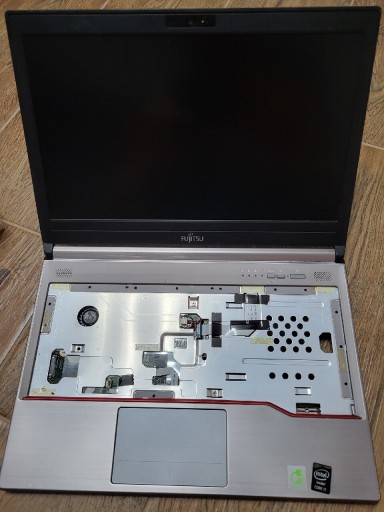 Zdjęcie oferty: Laptop Fujitsu E734