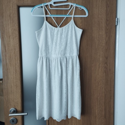 Zdjęcie oferty: Biała koronkowa sukienka H&M r. 146/152